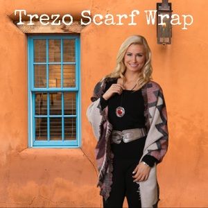 NWOT Trezo Black/Red Reversible Scarf Wrap